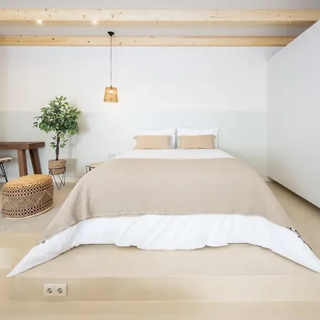 Fatima's Place - Cozy Loft In Old Town Viana